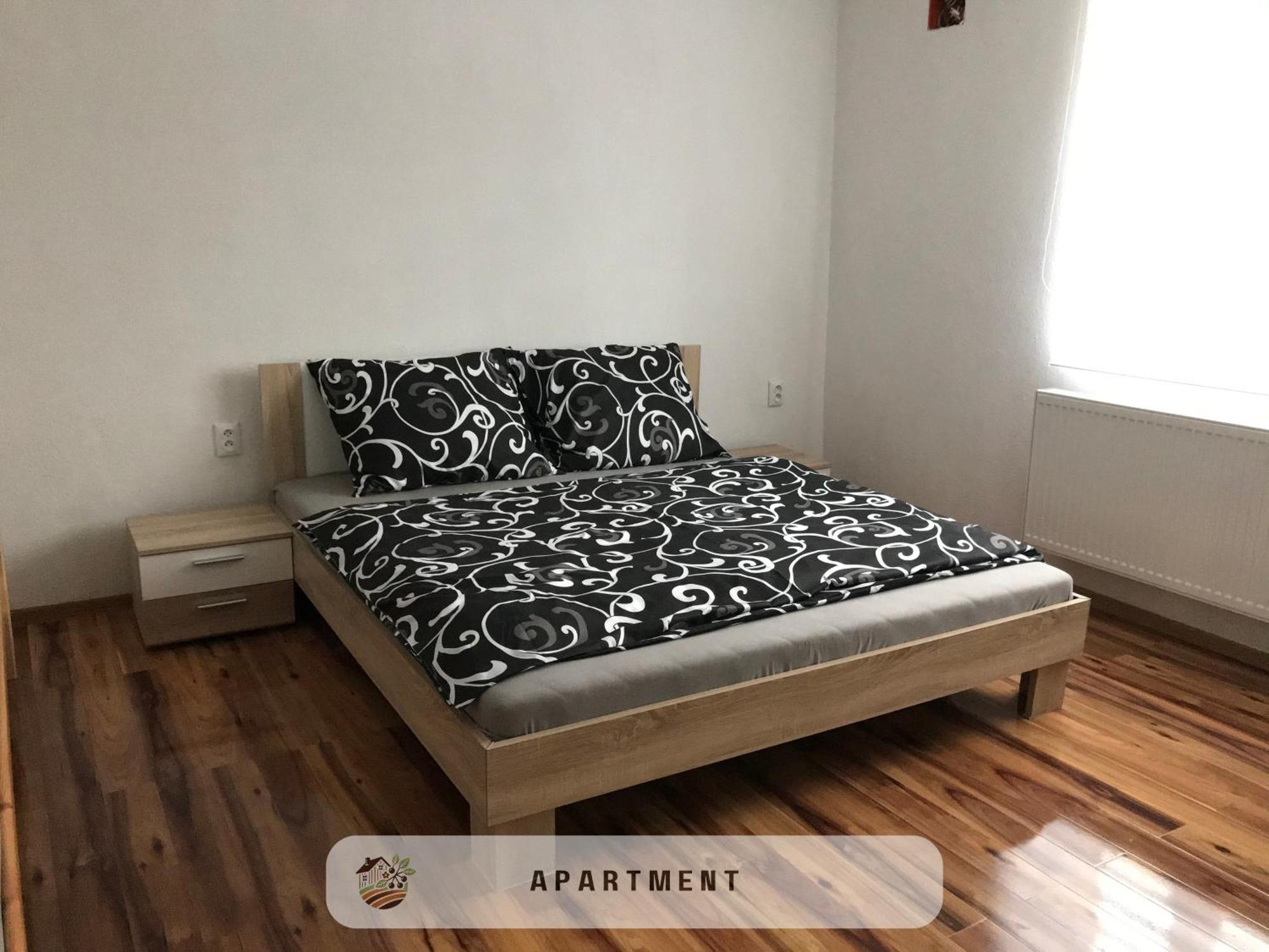 Apartmanovy Dom Visnove Exterior photo